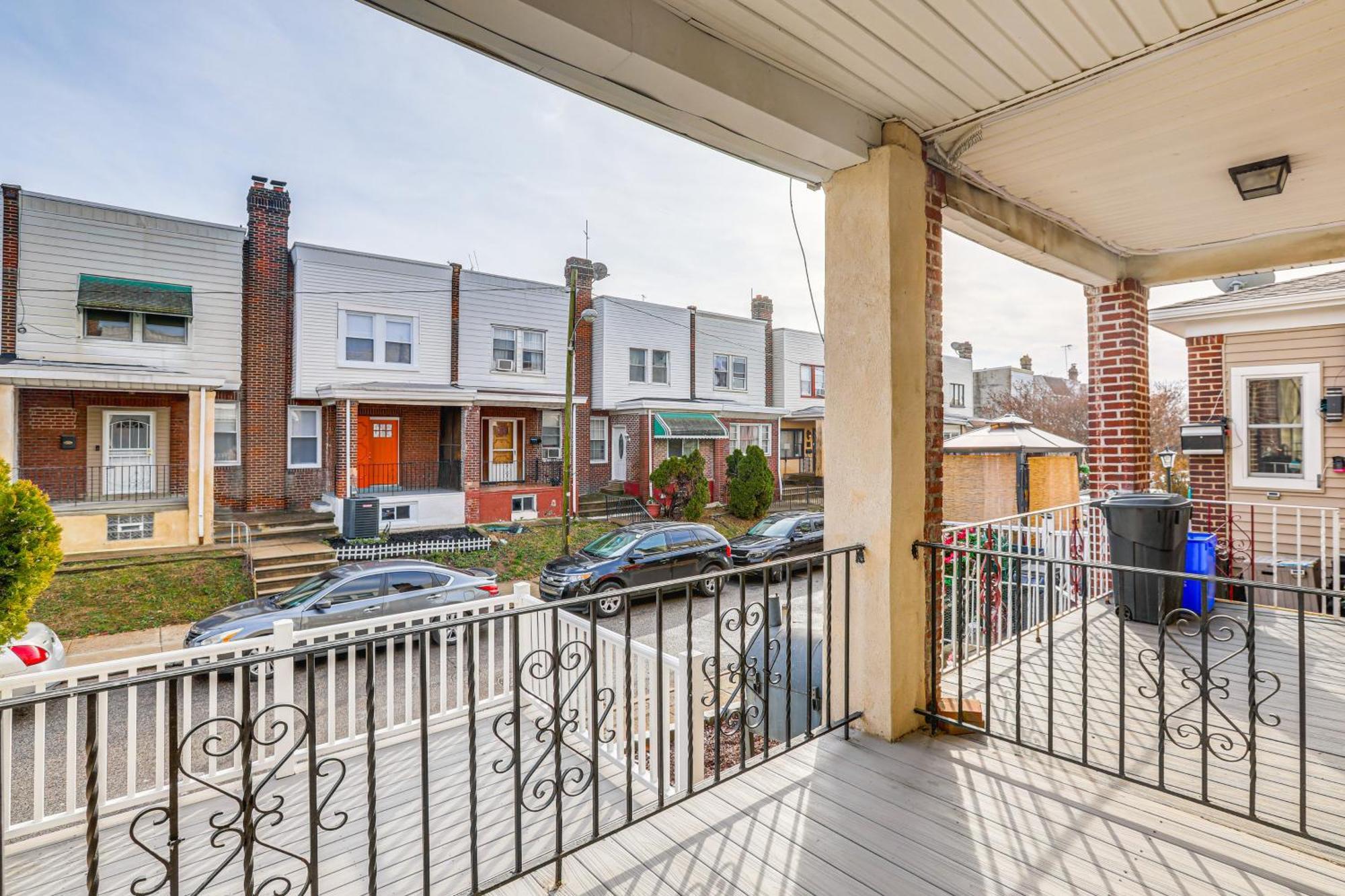 6 Mi To Eagles Games Stylish Philly Townhome! Holiday home